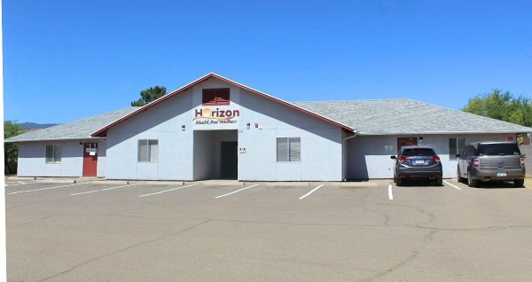 The front side of the Horizon Health and Wellness clinic in Globe, Arizona.
